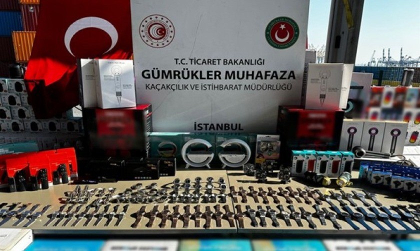 Ambarlı Limanı'nda farklı türde kaçak eşyalar yakalandı
