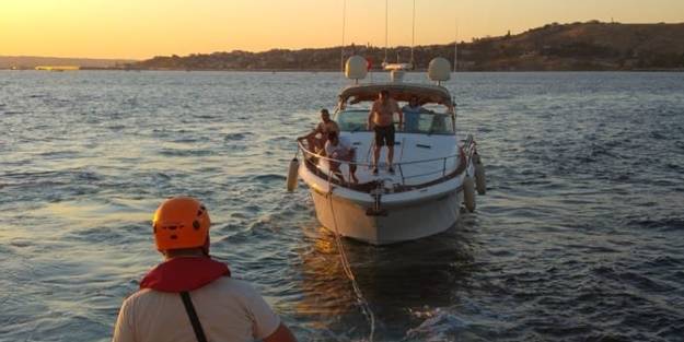 Ambarlı Marina açıklarında tekne arızası