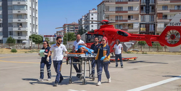 Ambulans helikopter 8 yaşındaki çocuk için havalandı