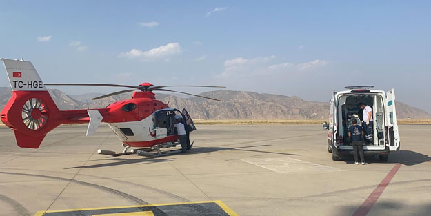 Ambulans helikopter prematüre bebek için havalandı