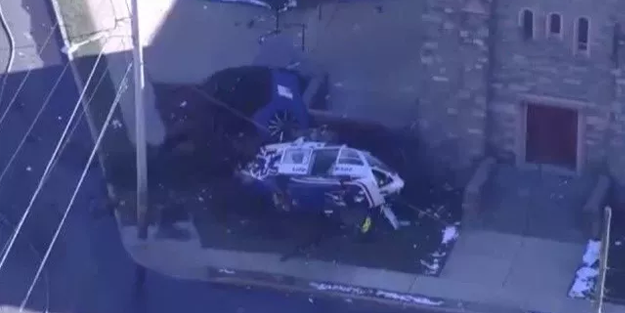 Ambulans helikopteri düştü!