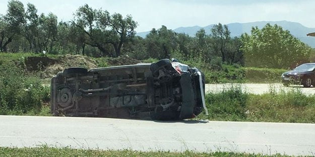 Ambulans ile otomobil çarpıştı: Yaralılar var