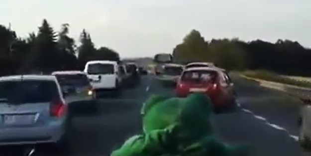 Ambulansa nasıl yol verilir?