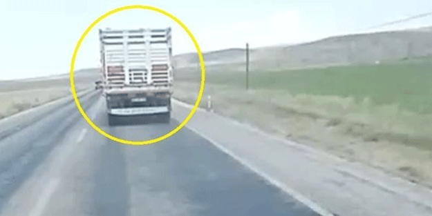 Ambulansa yol vermeyen kamyon sürücüsüne ceza