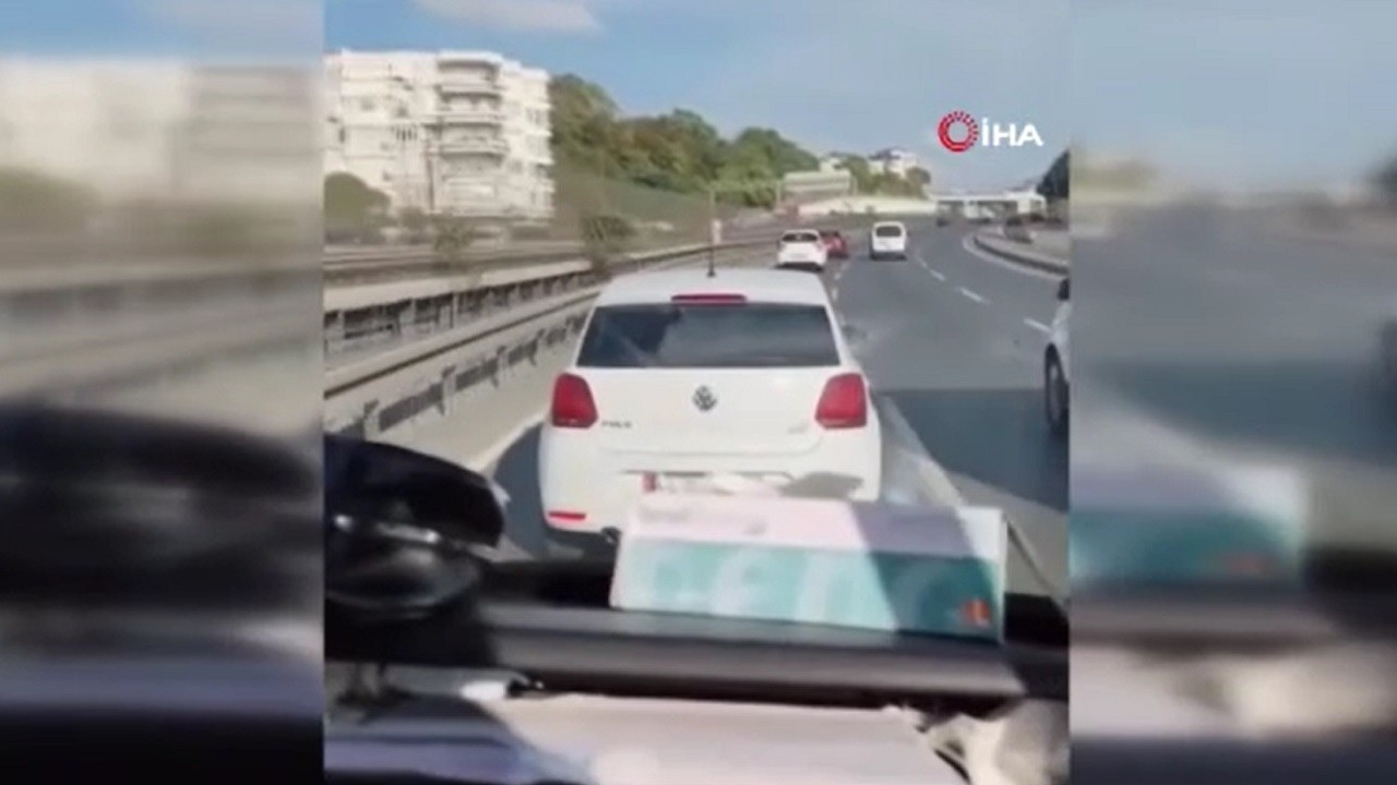 Ambulansa yol vermeyen sürücü böyle görüntülendi