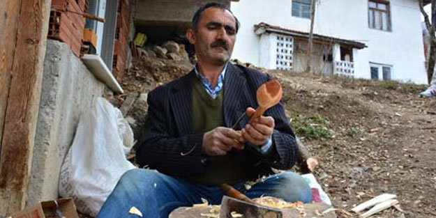 Amcasından öğrendi, 39 yıldır bu işi yapıyor