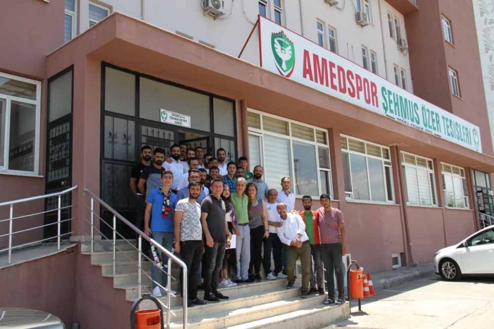Amed Sportif Faaliyetler yönetimi taraftarlarla buluştu 