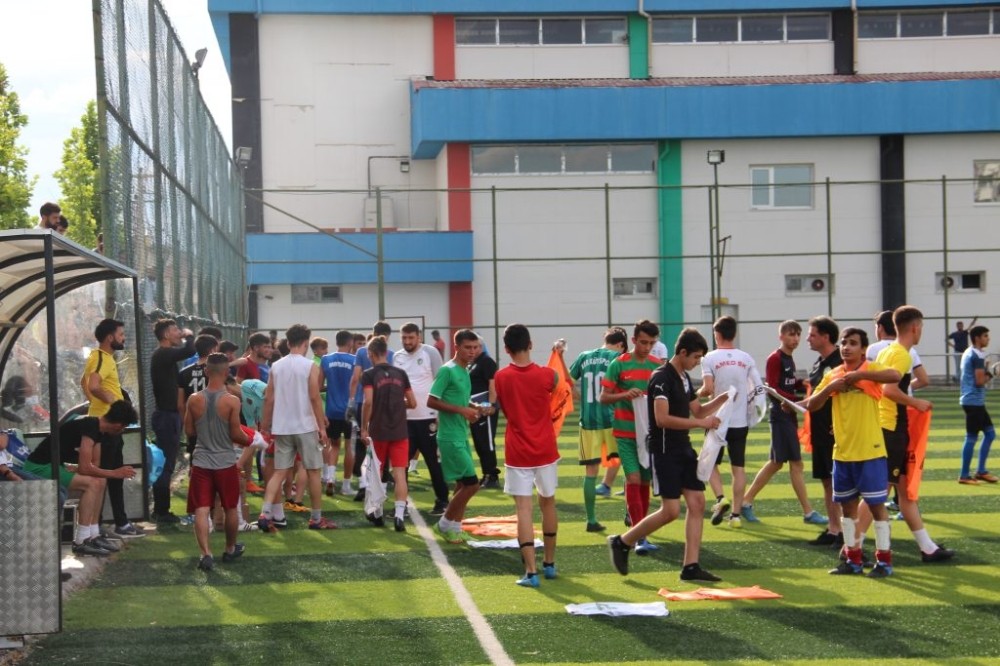 Amed Sportif Faaliyetler’de futbolcu seçmeleri 