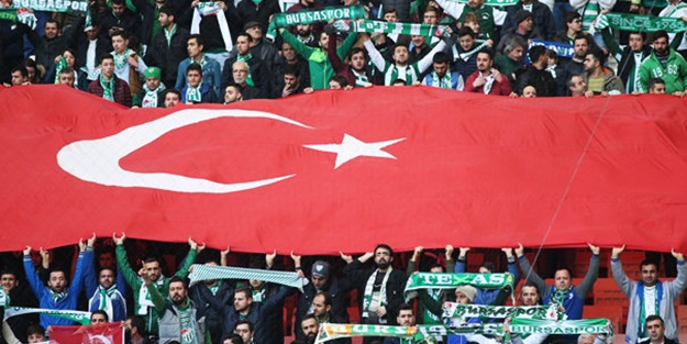Amedspor taraftarı tribünden tweet atınca...