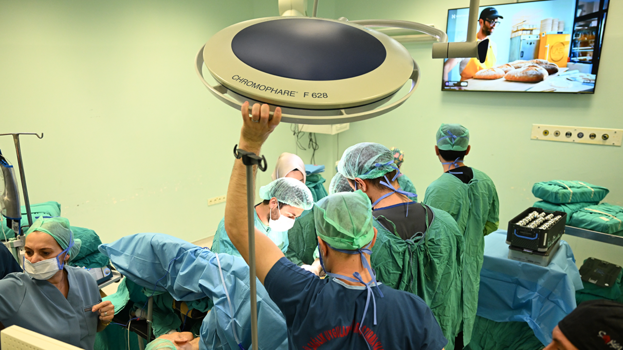 Ameliyat olurken İstanbul’u gezdi!