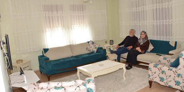 Ameliyatına aldırış etmeden 220 kilometre gidip oy verdi!