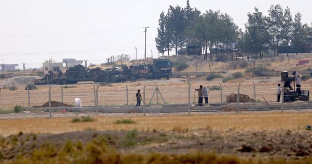 Amerika, Münbiç'e korsan üs kurdu