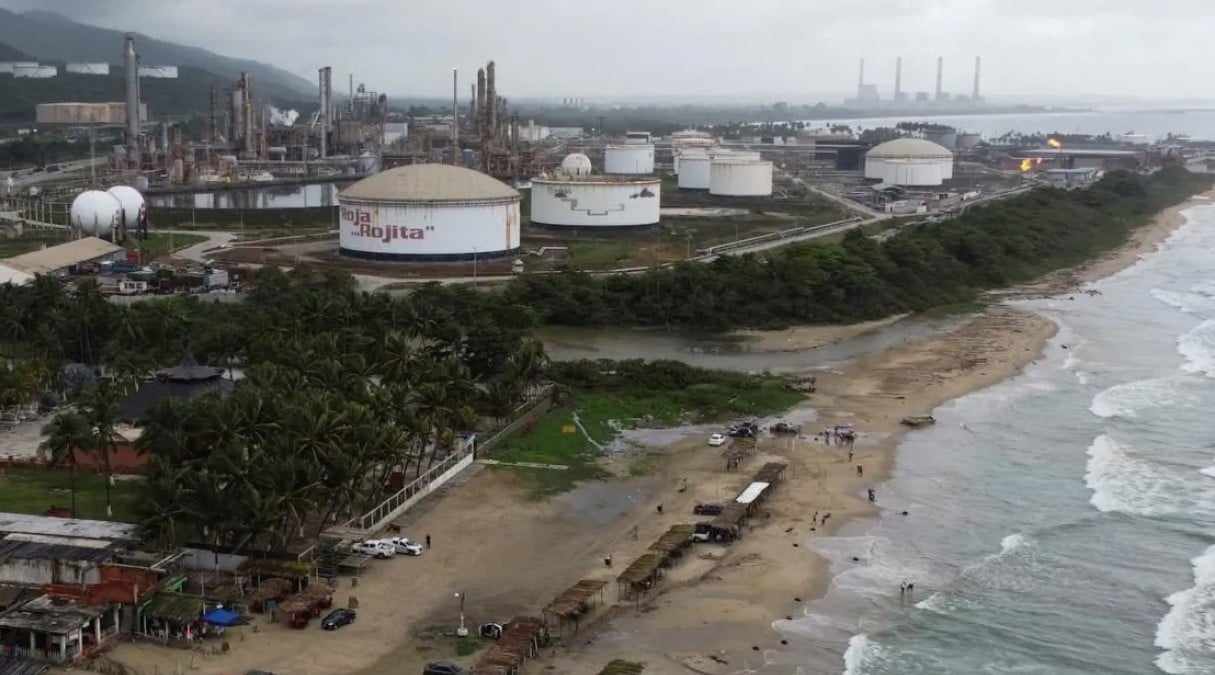 Amerika ordusu Venezuela’nın karşı harekete geçti! ve oraya uçak gemisi sevk edildi! Sinirleri gerdi