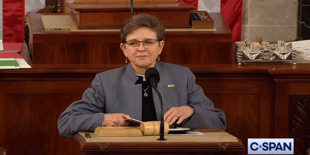 Amerika’da ‘Laiklik’ elden gitti! Mecliste dua ettiler ve hep birlikte AMİN dediler