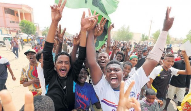 Amerika'dan Sudan'a tebrik!