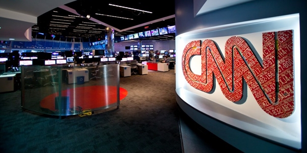 Amerikalı göstericilerden CNN'e küfür!