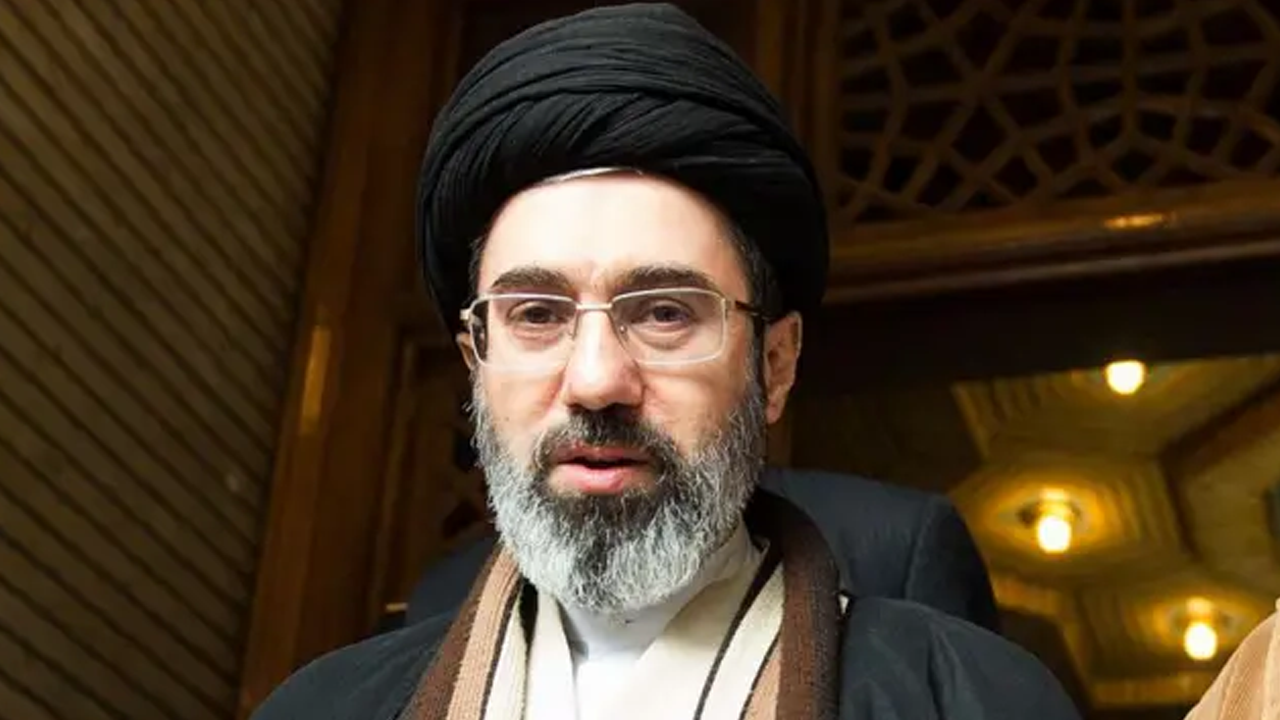 Amerikan basınından çarpıcı Hamaney iddiası! 'Bir bacağı üç kez...'