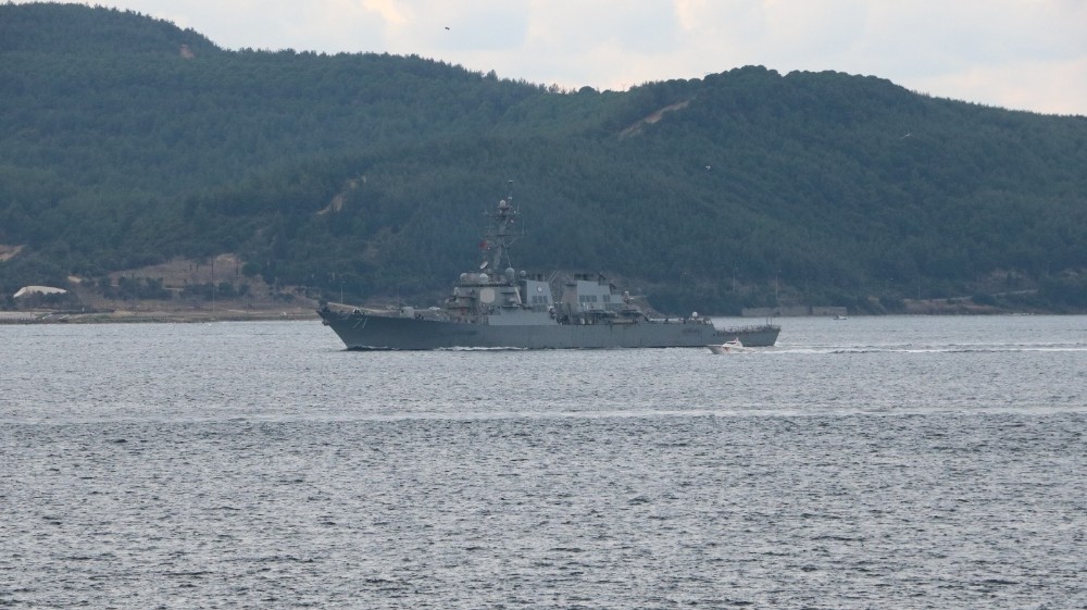 Amerikan savaş gemisi Çanakkale Boğazı’ndan geçti 