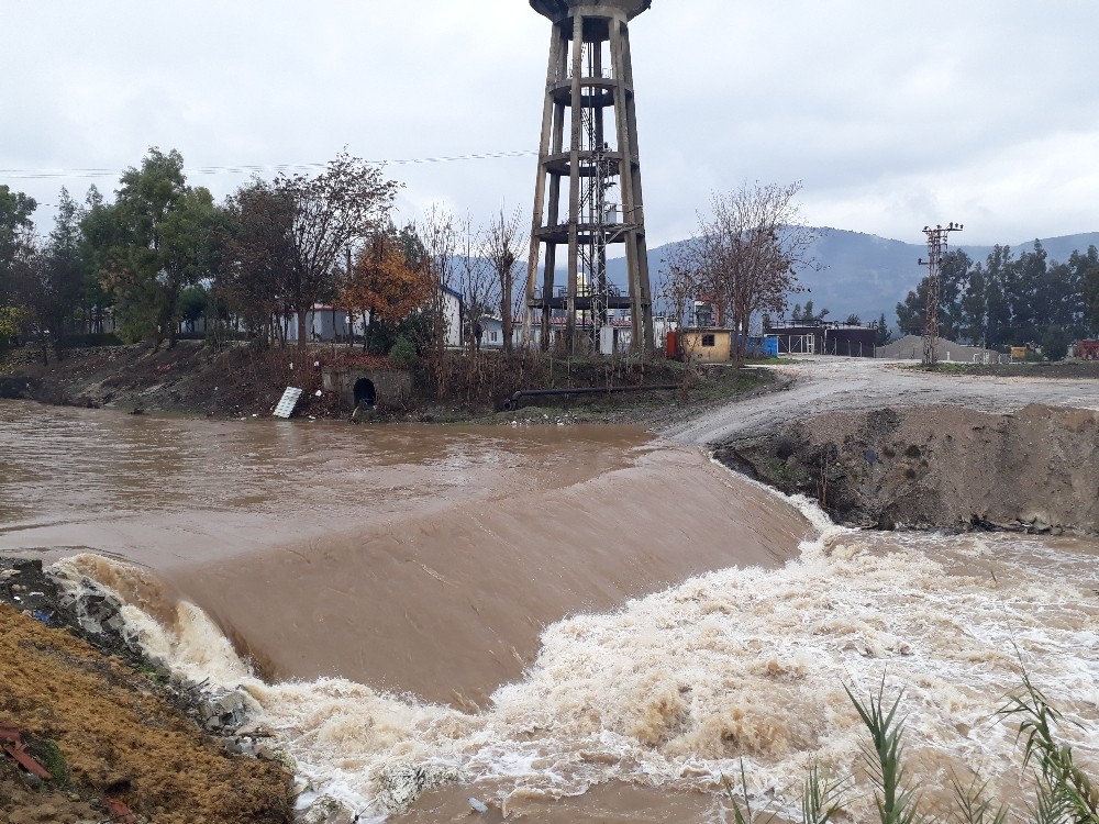 Amik Ovası’nda tedirgin bekleyiş 