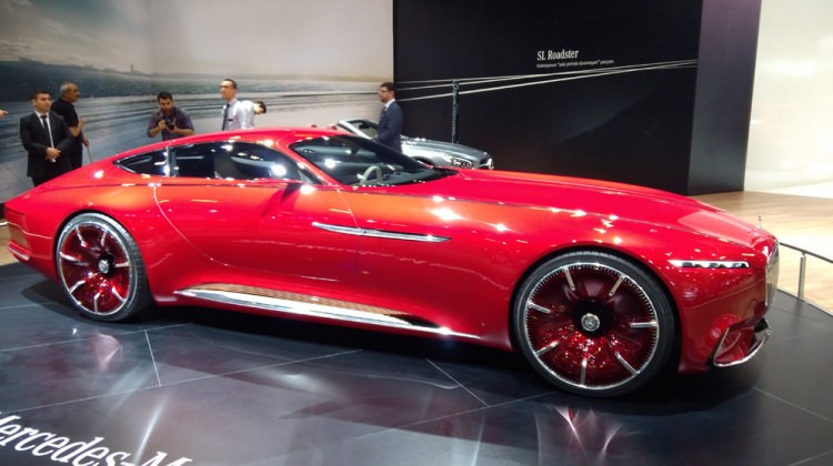 Amiral gemisi İstanbul'a zincir attı