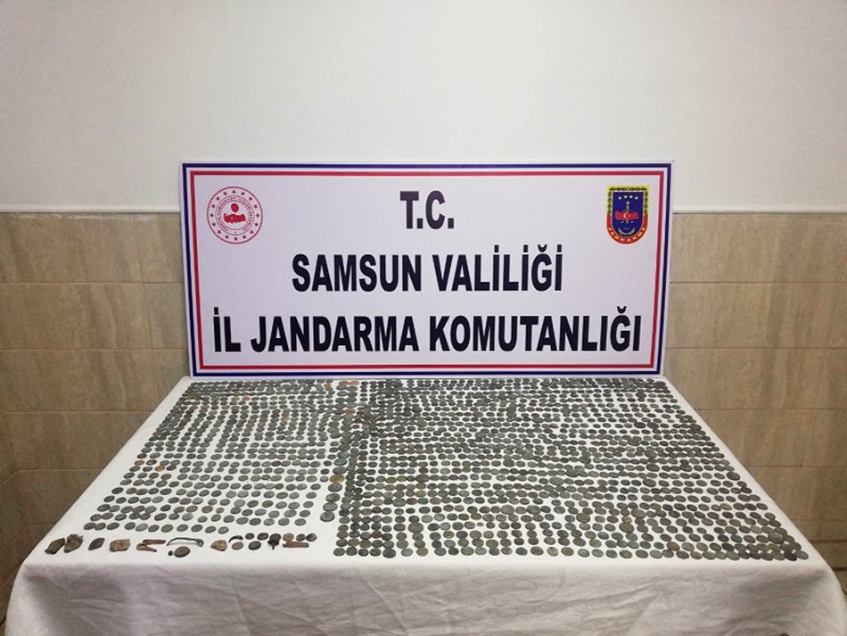‘Amisos hazinelerini’ satamadan yakalandılar 