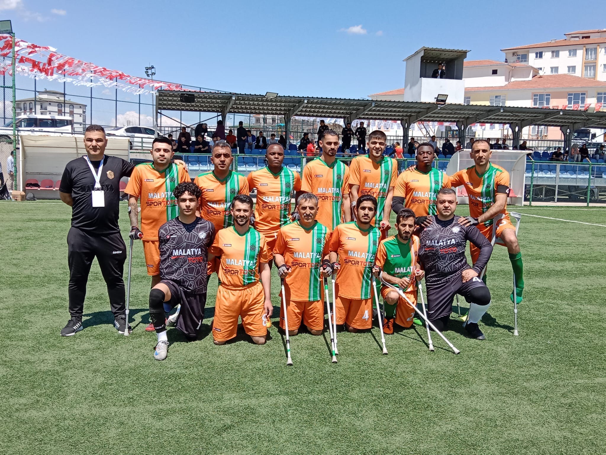 Ampute Futbol Takımı şampiyonluğu kutladı