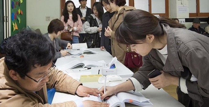 Ana muhalefet partisi bir sandalye farkı ile kazandı