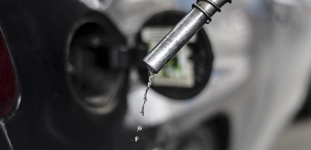 Benzinde 7 kuruş indirim