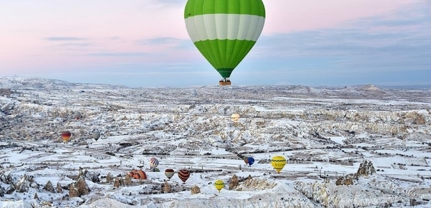 Kapadokya'ya yabancı turistlerin ilgisi devam ediyor