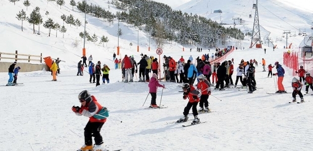 Palandöken'de hafta sonu yoğunluğu