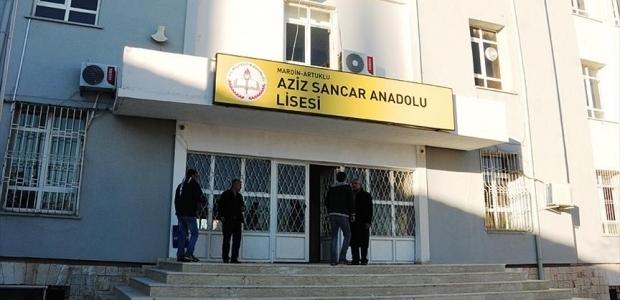 Aziz Sancar’ın adı okuduğu liseye verildi