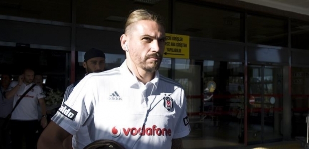 Ersan Adem Gülüm yeni formasını giydi