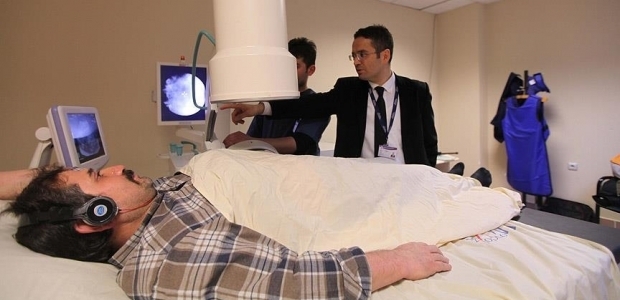 Müzik böbrek taşı kırmada endişeyi azaltıyor