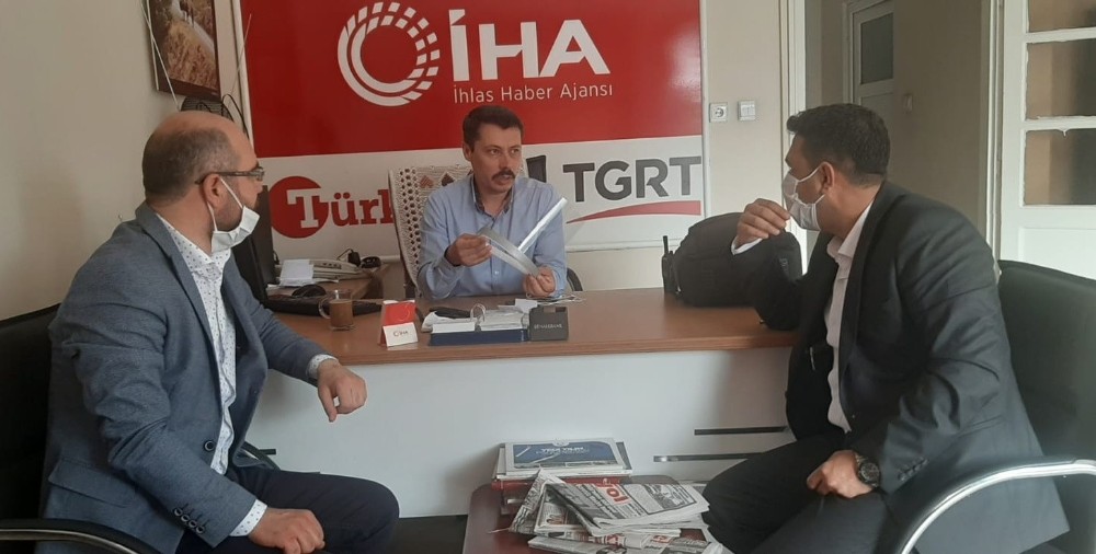 Anadolu Eksen’den gazetecilere maske ve siperlik 