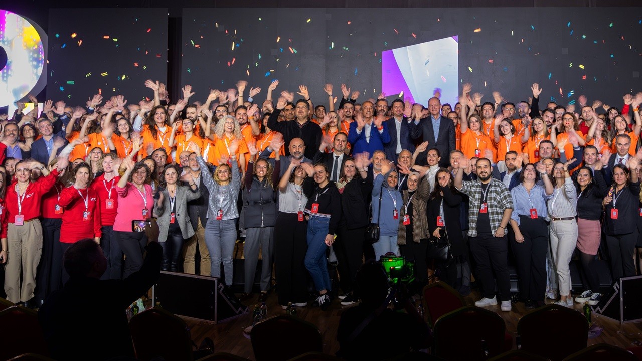 Anadolu Grubu çalışanları, 