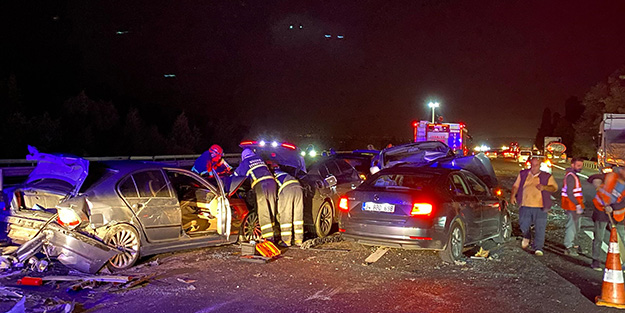Anadolu Otoyolu'nda feci kaza! 11 araç birbirine girdi: 6 yaralı