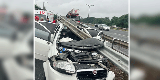 Anadolu Otoyolu'nda feci kaza! Bariyerlere ok gibi saplandı