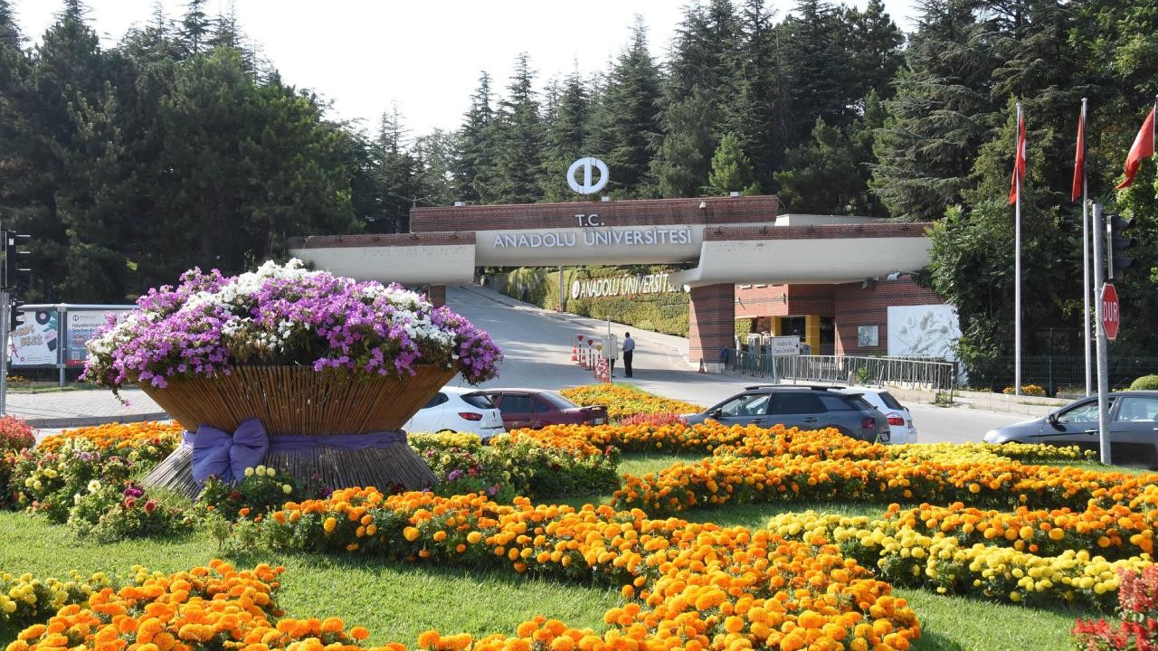 Anadolu Üniversitesi Öğretim üyesi alacak
