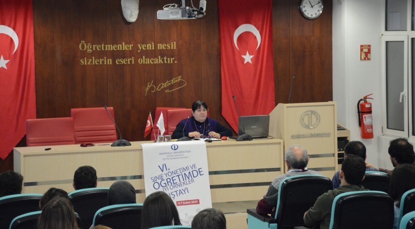 Anadolu Üniversitesi’nde İngilizce öğretiminde yapılan hatalar konuşuldu 