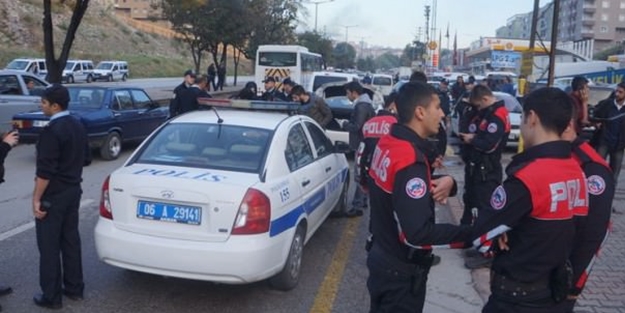 Ankara'da polise uzun namlulu silahla ateş açıldı!