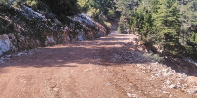 Anamur Orman İşletme Müdürlüğü Orman yollarını yeniliyor