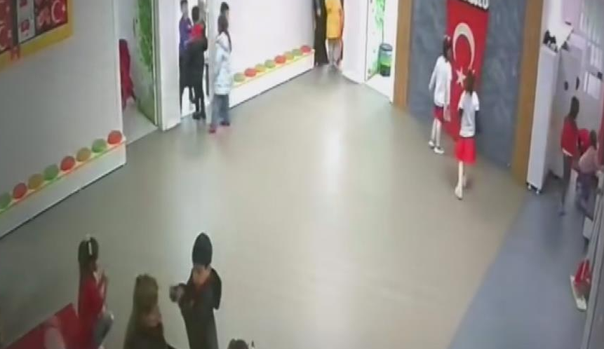 Anaokulu’nda gurur tablosu: Miniklerin bayrak hassasiyeti izleyenleri duygulandırdı