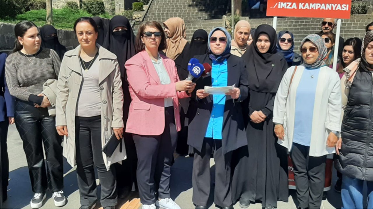 'Anayasa değişsin aile korunsun'