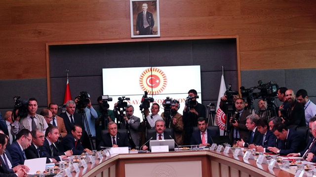 Anayasa Komisyonunda iç tüzük çalışmalarında ilk adım atıldı