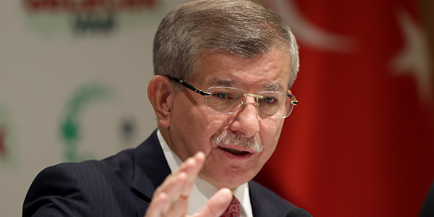 Anayasa teklifi orada Kılıçdaroğlu nerede? Ahmet Davutoğlu adresi karıştırdı