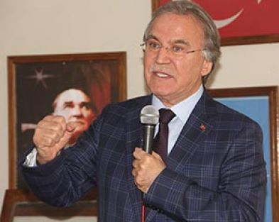 ‘Anayasa yapmak çelik çomak oynamaya benzemez’