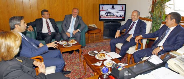 Anayasa’da top CHP’de