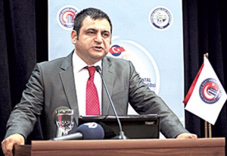 ‘Anayasayı değiştirmek bir namus meselesi’