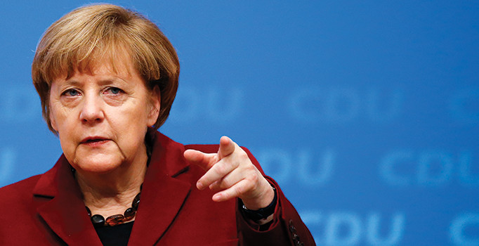 Angela Merkel: İnsan kaçakçılığını önlemek için başka yol yok