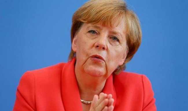 Angela Merkel'in partisine yerel seçimlerde darbe